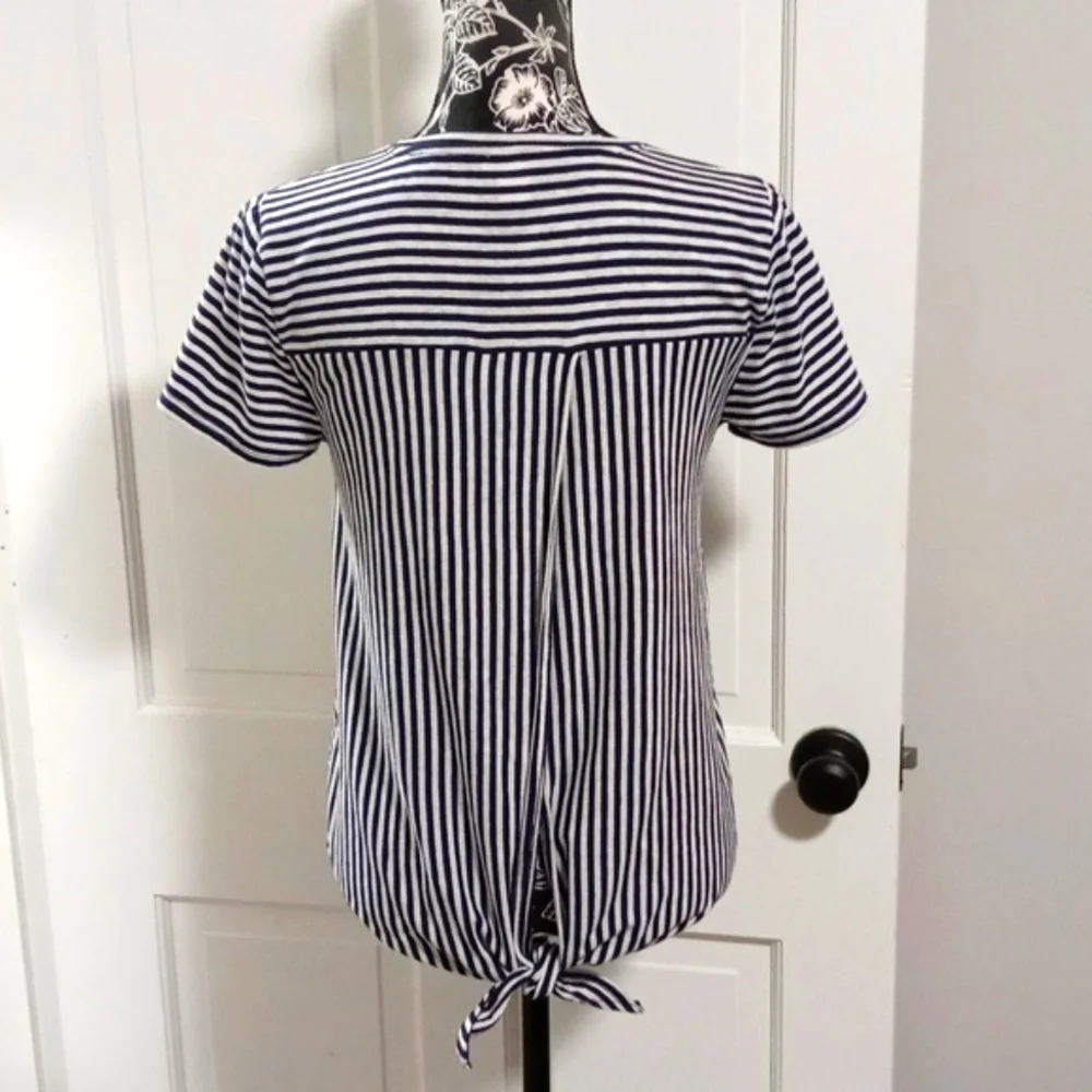 🖤J. Crew🖤 - Black/White Stripe S/S Tie Back Top